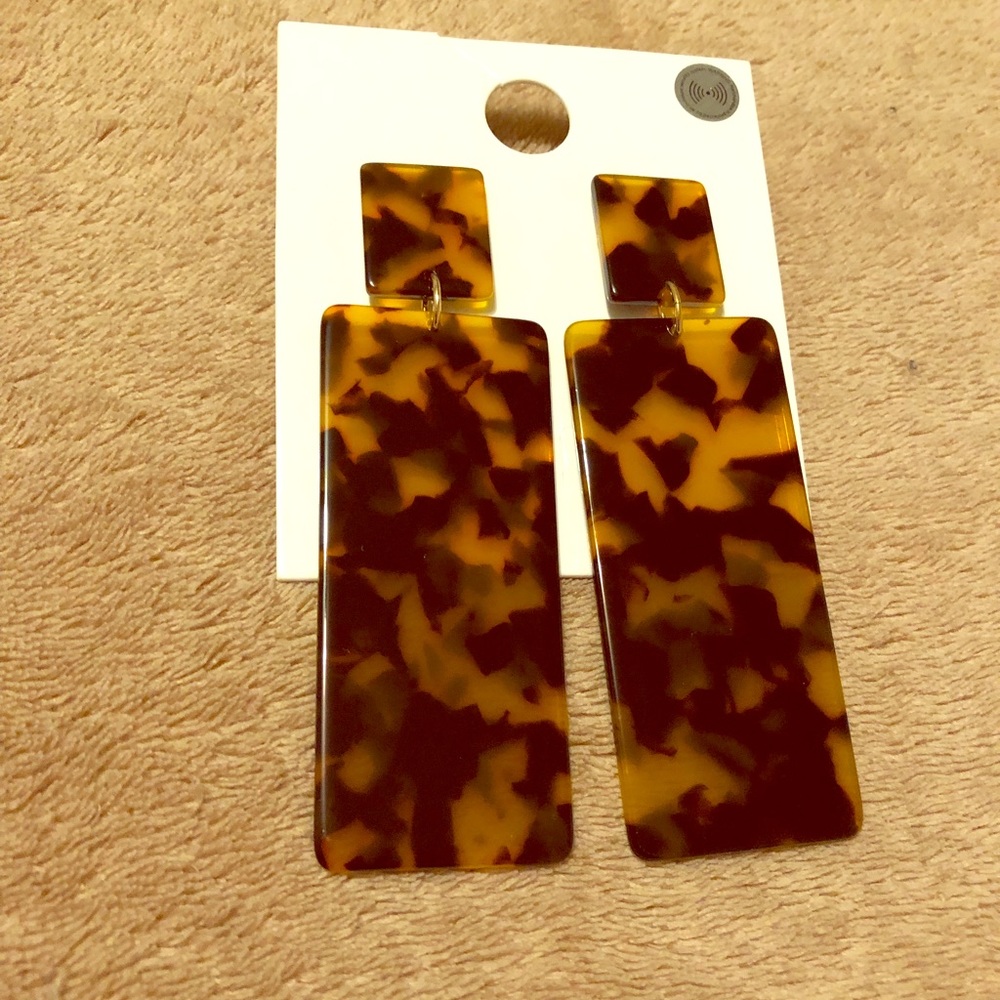 Tortoise print earrings